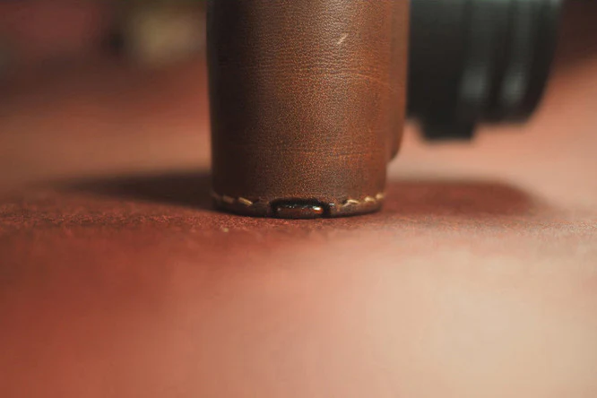 Arte di Mano Half Case for Leica M10 with Battery Access Door - Minerva Black with Black Stitching - Image 14