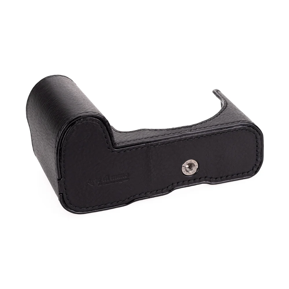 Arte di Mano Half Case for Leica SL3 with Battery Access Door, Covered Style - Black with Black Stitching - Image 4