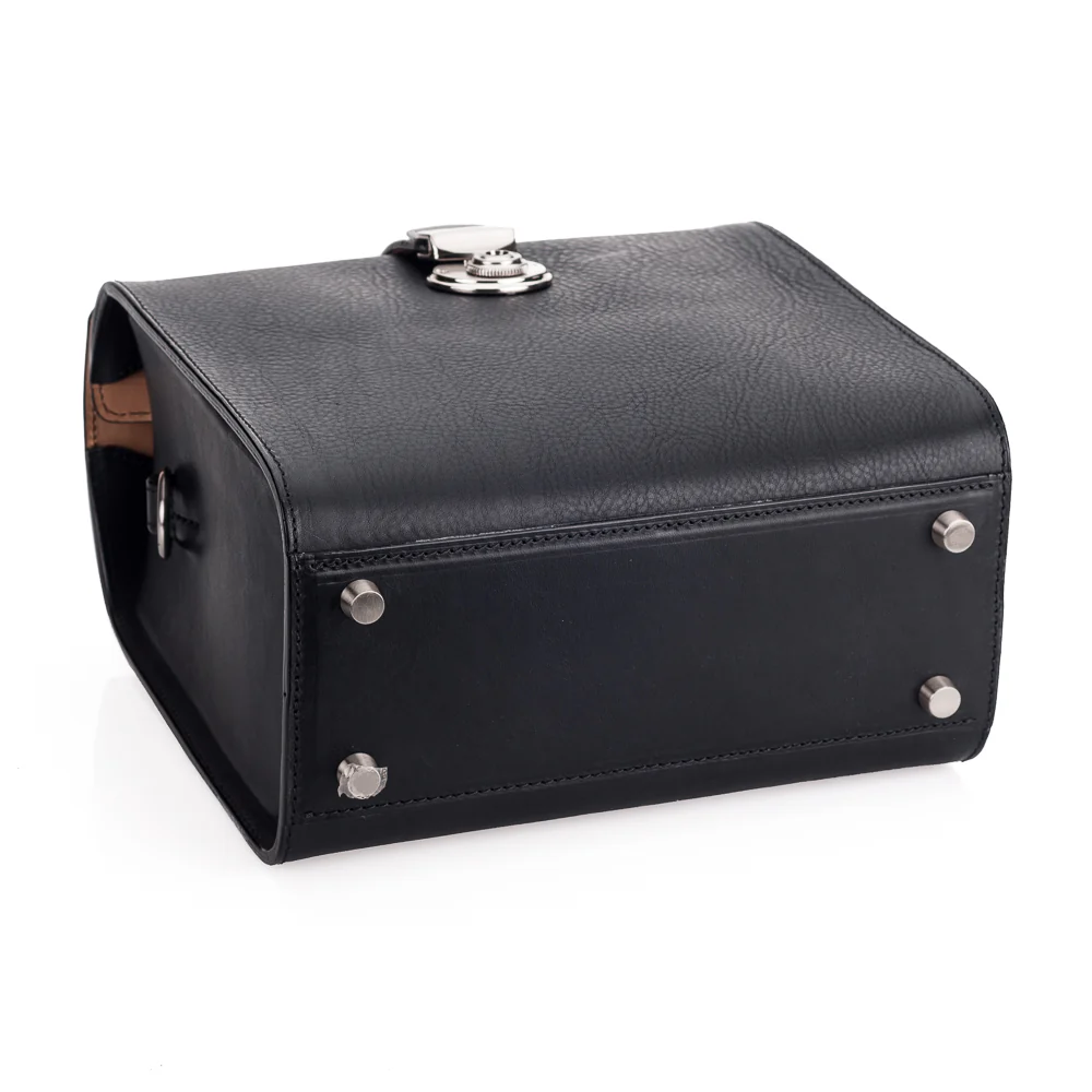 Arte di Mano Heritage Camera Bag - Minerva Black with Black Stitching - Image 6