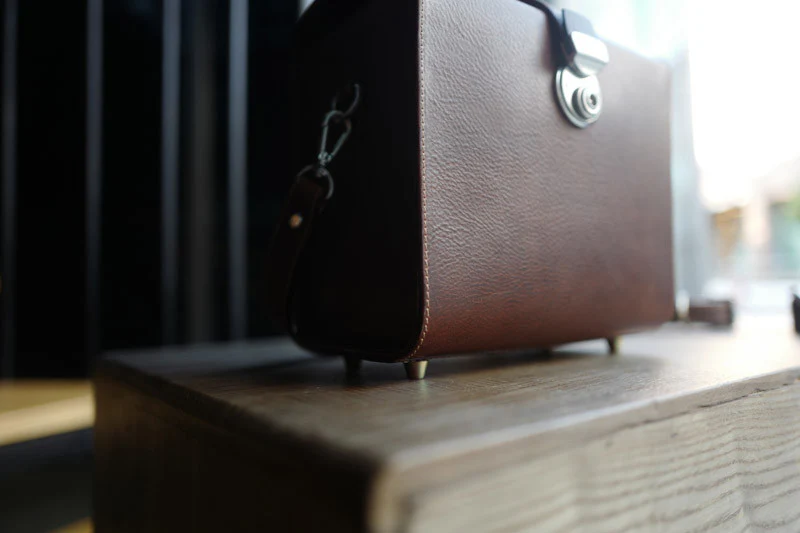 Arte di Mano Heritage Camera Bag - Rally Volpe - Image 15