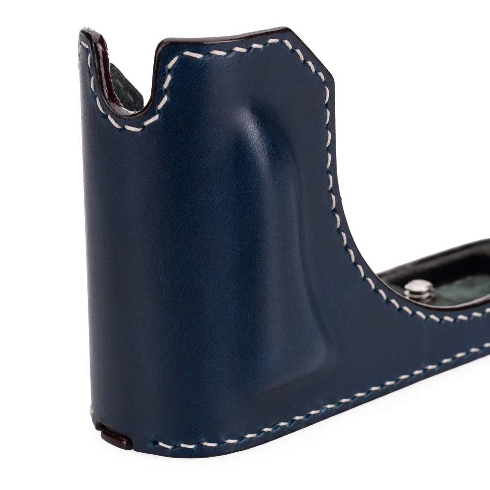 Arte di Mano Leica Q3 Half Case (Type 1-SD, Screw Secured) - Buttero Navy - Image 3