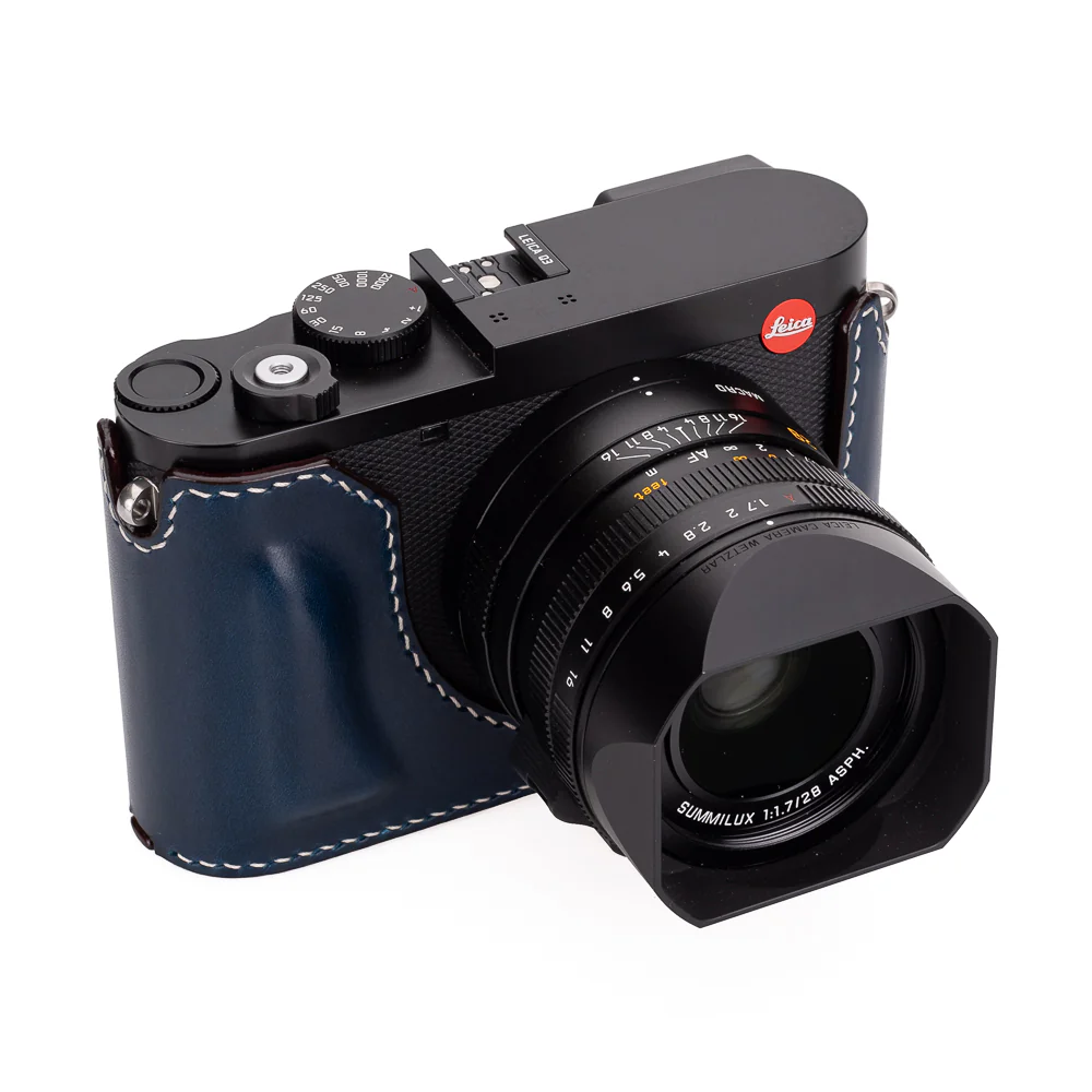 Arte di Mano Leica Q3 Half Case (Type 1-SD, Screw Secured) - Buttero Navy - Image 6