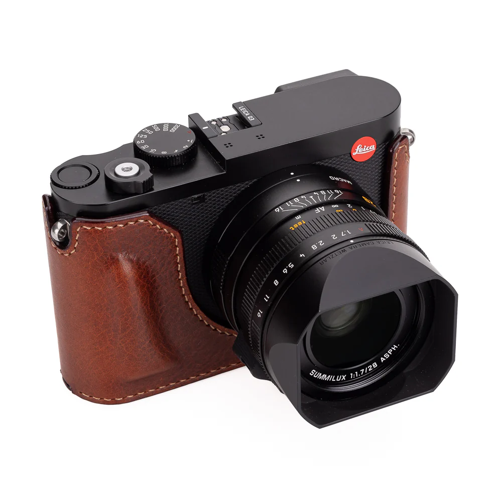 Arte di Mano Leica Q3 Half Case (Type 1-SD, Screw Secured) - Rally Volpe - Image 6