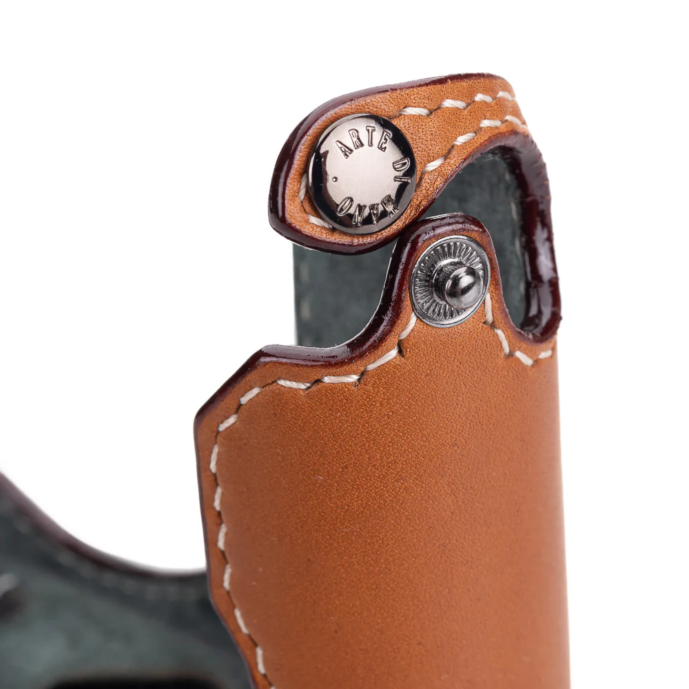 Arte di Mano Leica Q3 Half Case (Type 2-TR, Snap Secured, Tripod Mount) - Novonappa Tan - Image 4