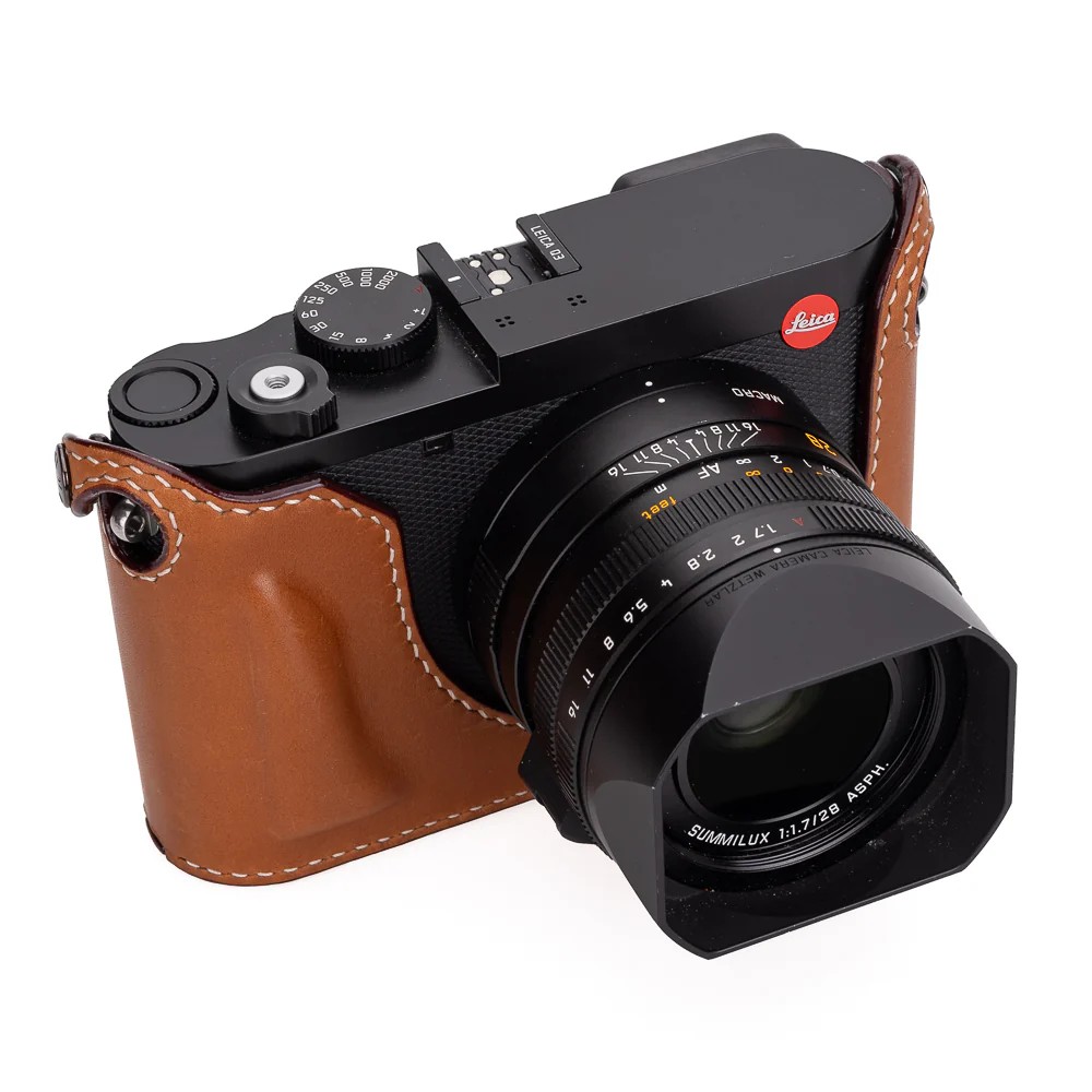 Arte di Mano Leica Q3 Half Case (Type 2-TR, Snap Secured, Tripod Mount) - Novonappa Tan - Image 7