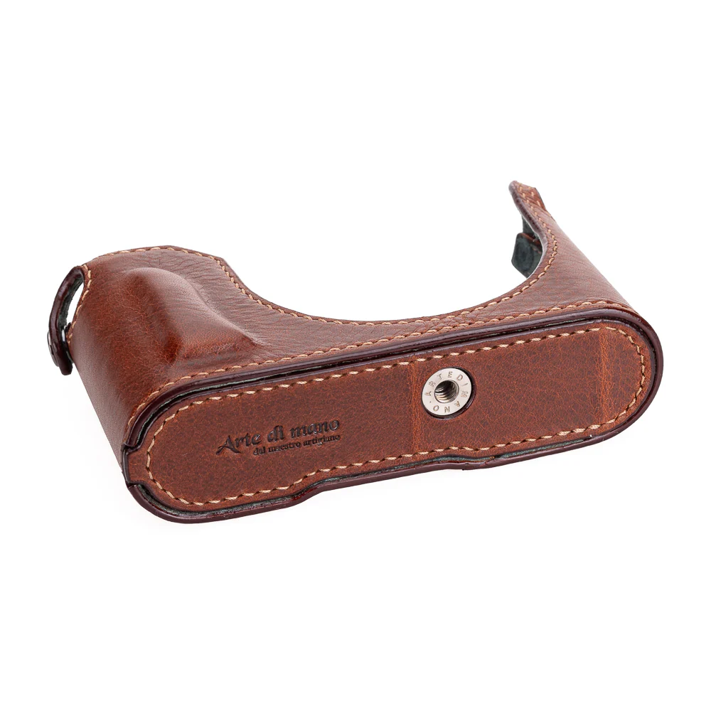 Arte di Mano Leica Q3 Half Case (Type 2-TR, Snap Secured, Tripod Mount) - Rally Volpe - Image 4