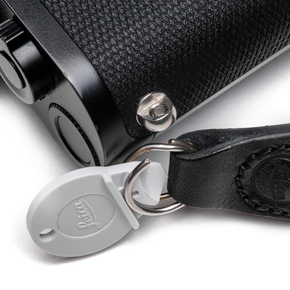 Leica Rope Strap, White & Black, 126cm, Key-Ring Style - Image 3