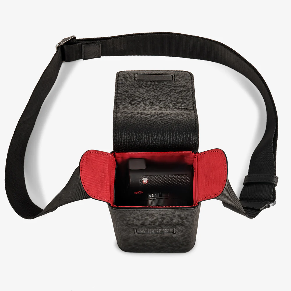 Oberwerth ‘Albert’ Leather Camera Bag - Black with Black Stitching - Image 3