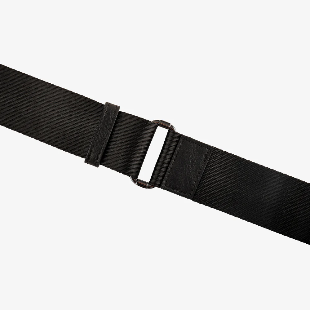 Oberwerth ‘Albert’ Leather Camera Bag - Black with Black Stitching - Image 6