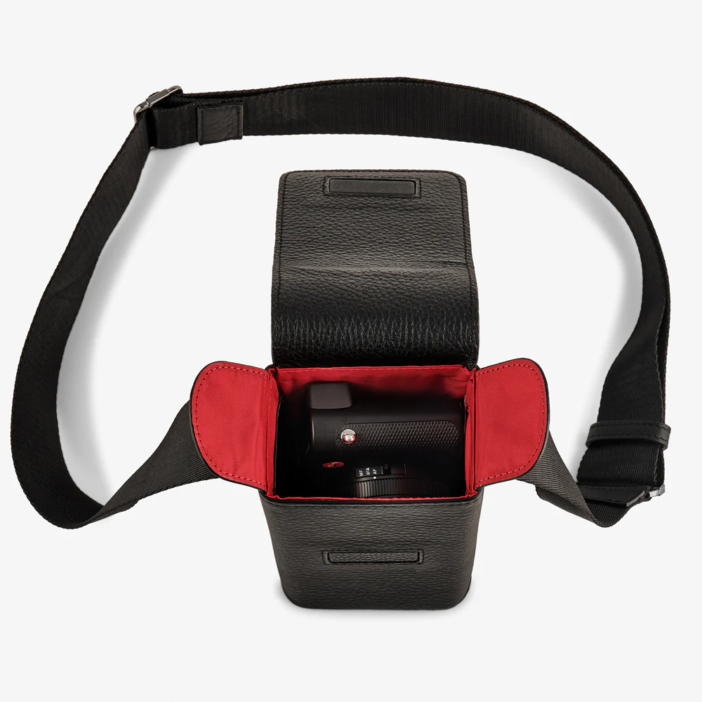 Oberwerth ‘Albert’ Leather Camera Bag - Black with Black Stitching - Image 9