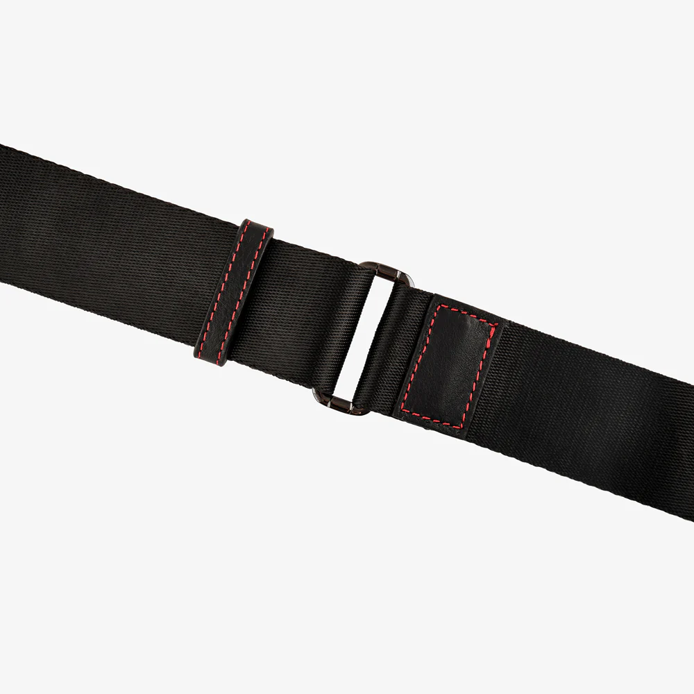 Oberwerth ‘Albert’ Leather Camera Bag - Black with Red Stitching - Image 5