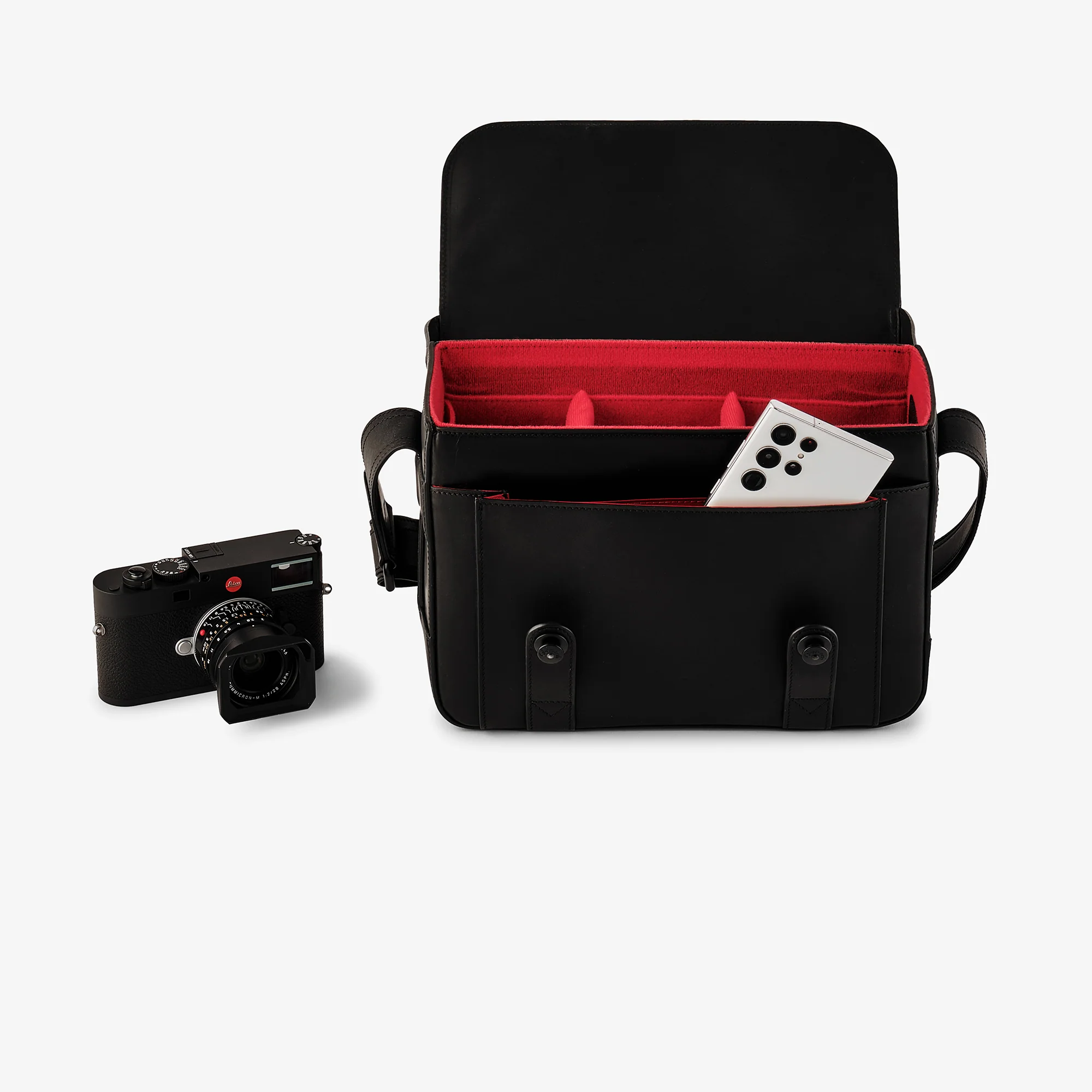 Oberwerth Signature Line Camera Bag (Large), Black with Red Lining - Image 12