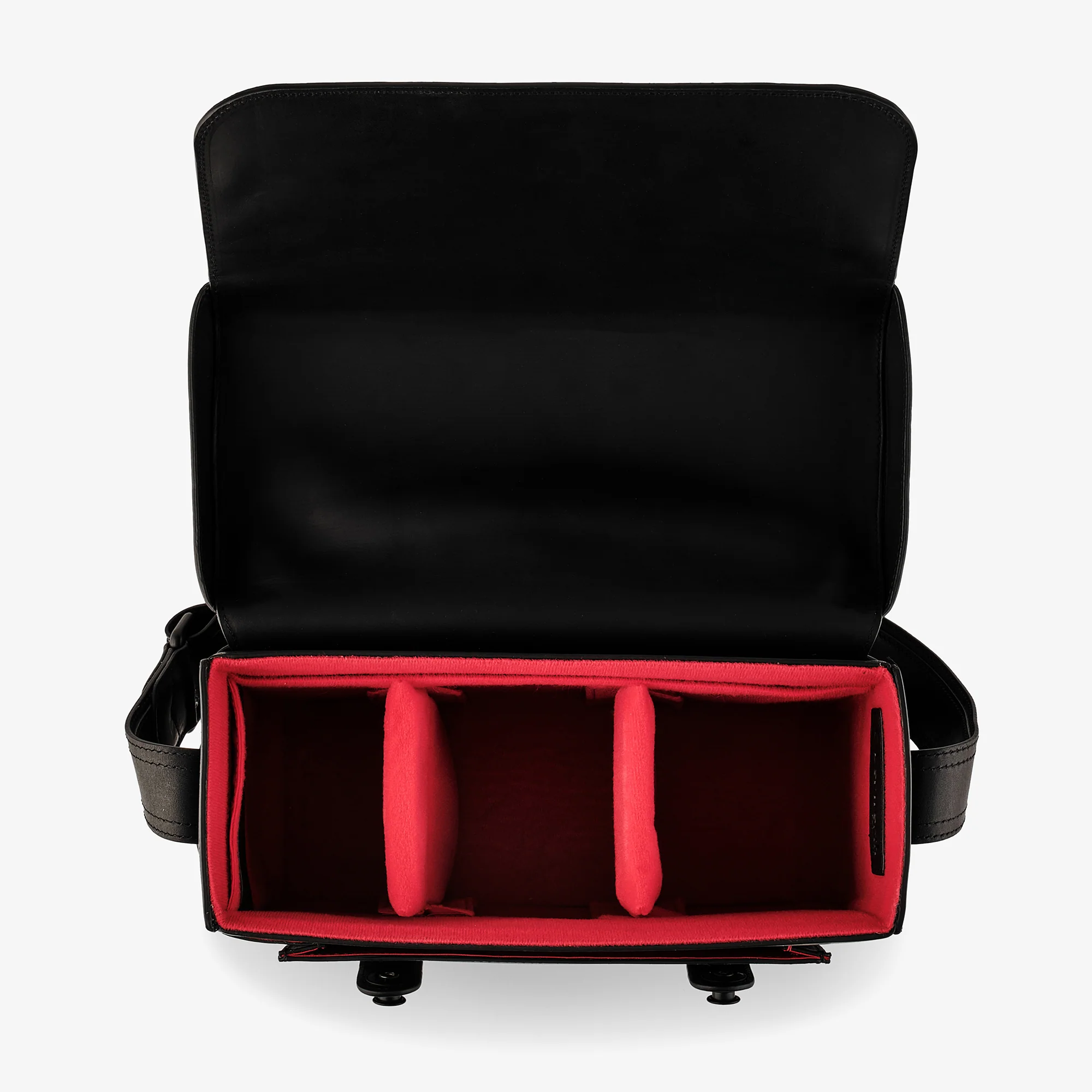 Oberwerth Signature Line Camera Bag (Large), Black with Red Lining - Image 9