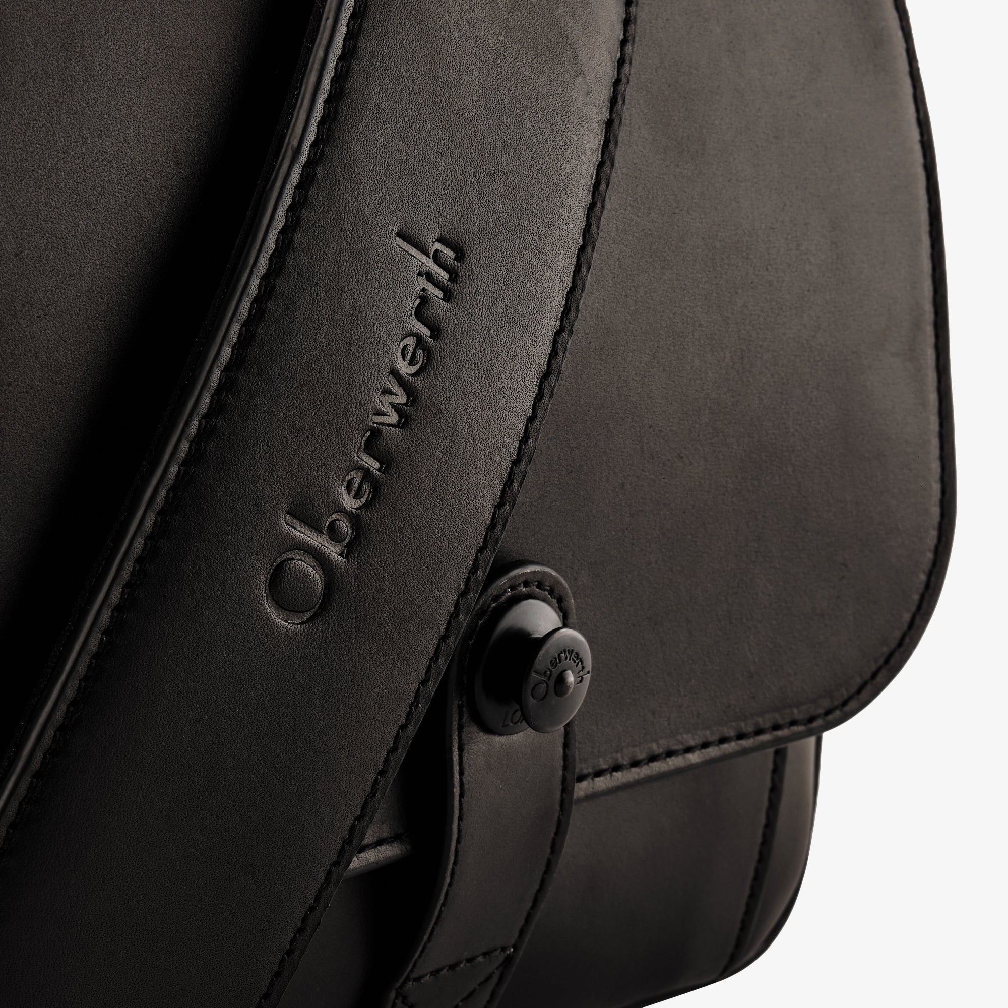 Oberwerth Signature Line Camera Bag (Medium), Black with Red Lining - Image 4