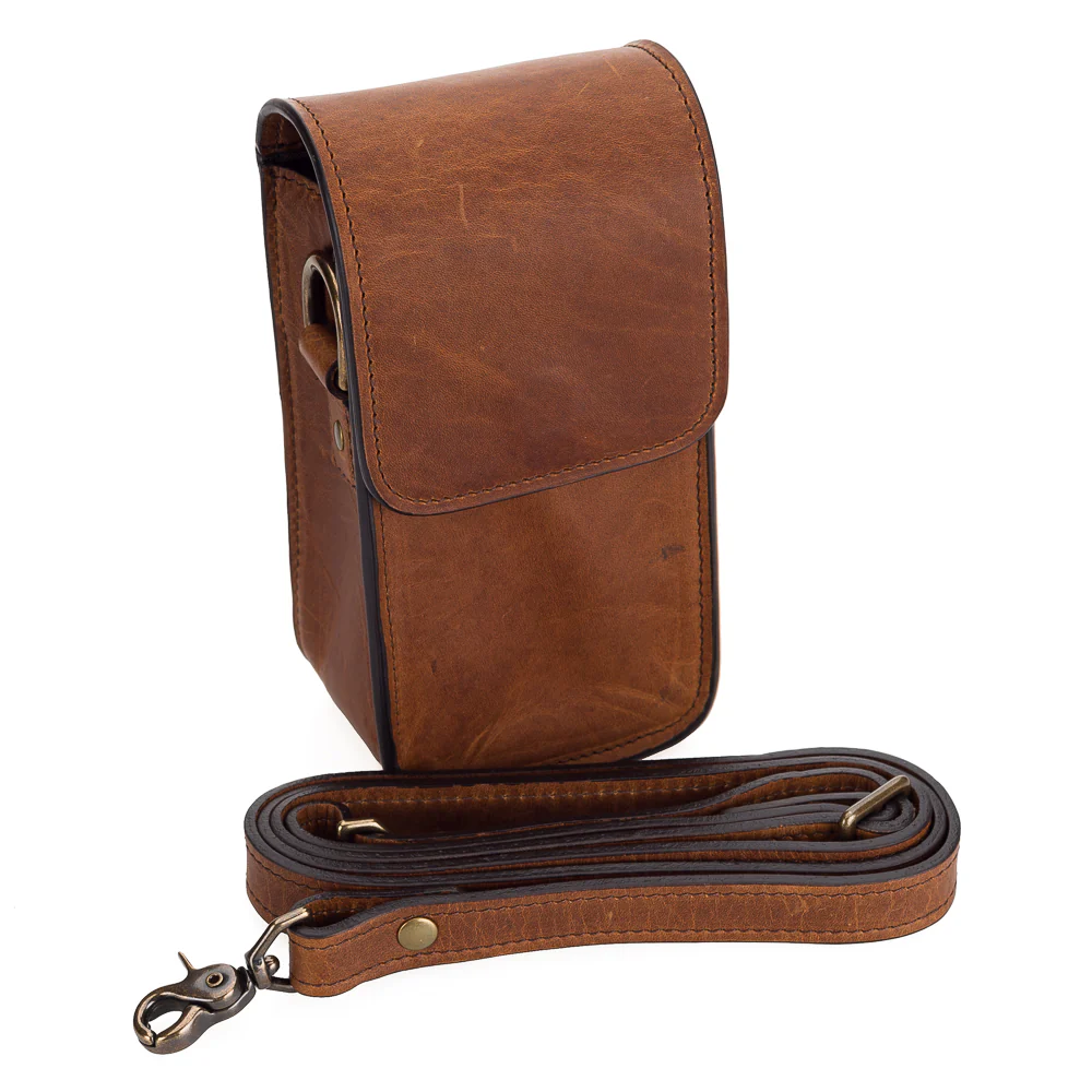 ONA Lisbon Compact Camera Bag - Antique Cognac - Image 3