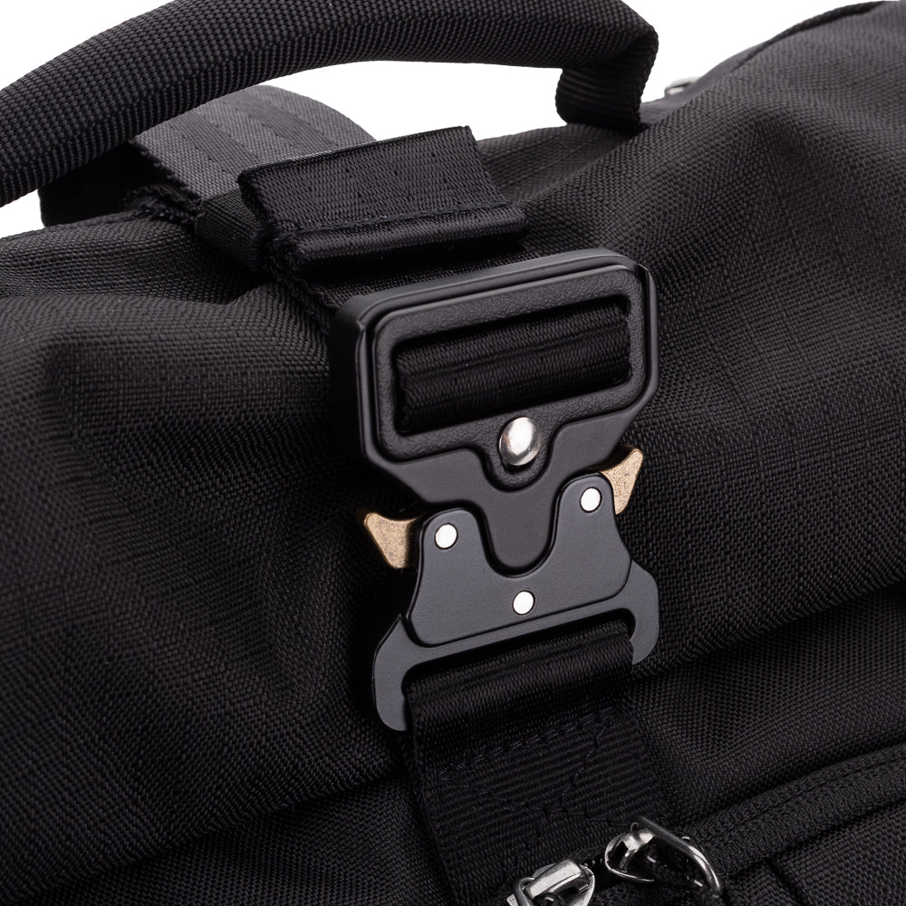 Think Tank Photo FocusPoint Rolltop Camera Backpack (Asphalt Black, 30 L) - Image 3